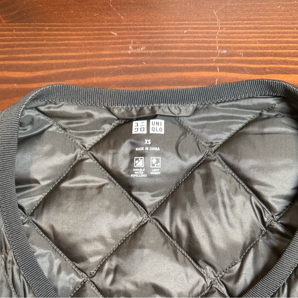 Uniqlo Ultralight packable down jacket liner XS - Picture 3 of 8
